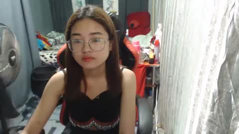 Snapshot of urlovelychinita chatting on 01/27/25, 10:27 urlovelychinita online show from 01/27/25, 10:27