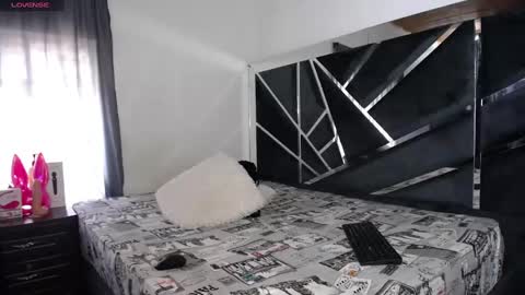 Love online show from 01/28/25, 05:35