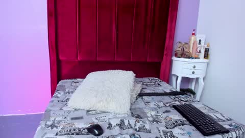 Love online show from 03/10/25, 03:56