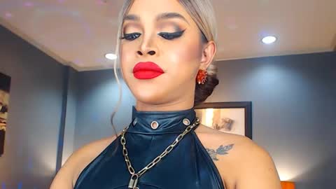 Snapshot of urmajestytyra chatting on 01/22/25, 01:42 UrMajestyTyra online show from 01/22/25, 01:42