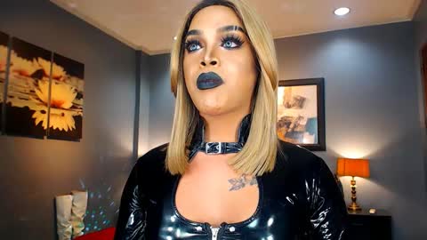 Snapshot of urmajestytyra chatting on 02/11/25, 10:04 UrMajestyTyra online show from 02/11/25, 10:04