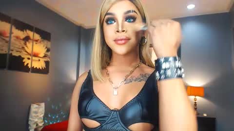 Snapshot of urmajestytyra chatting on 02/22/25, 10:07 UrMajestyTyra online show from 02/22/25, 10:07