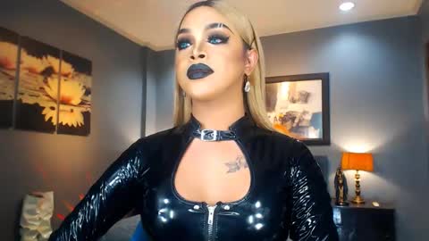 Snapshot of urmajestytyra chatting on 02/25/25, 05:08 UrMajestyTyra online show from 02/25/25, 05:08