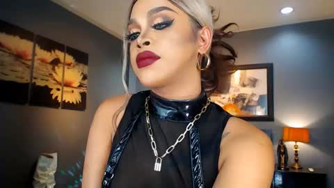 Snapshot of urmajestytyra chatting on 02/27/25, 05:13 UrMajestyTyra online show from 02/27/25, 05:13