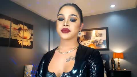 Snapshot of urmajestytyra chatting on 03/02/25, 06:37 UrMajestyTyra online show from 03/02/25, 06:37