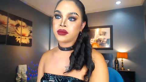 Snapshot of urmajestytyra chatting on 03/03/25, 03:52 UrMajestyTyra online show from 03/03/25, 03:52