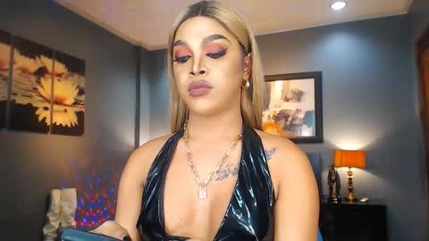 Snapshot of urmajestytyra chatting on 03/07/25, 04:57 UrMajestyTyra online show from 03/07/25, 04:57