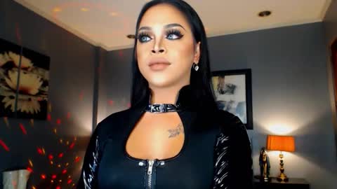 Snapshot of urmajestytyra chatting on 09/17/25, 02:13 UrMajestyTyra online show from 09/17/25, 02:13