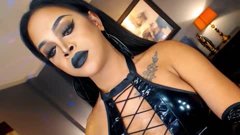 Snapshot of urmajestytyra chatting on 10/09/25, 02:31 UrMajestyTyra online show from 10/09/25, 02:31