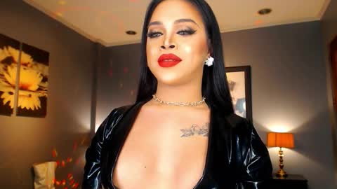 UrMajestyTyra online show from 02/19/26, 01:45