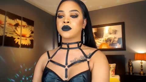 UrMajestyTyra online show from 03/25/26, 01:55