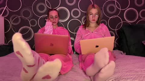 urmissalice online show from 12/06/24, 03:55