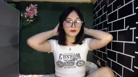 Snapshot of urpinay_pia chatting on 10/04/25, 03:15 Pia online show from 10/04/25, 03:15