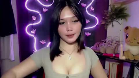 Pia online show from 10/26/25, 09:10