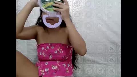 urpinaygirl69 online show from 06/09/26, 05:41