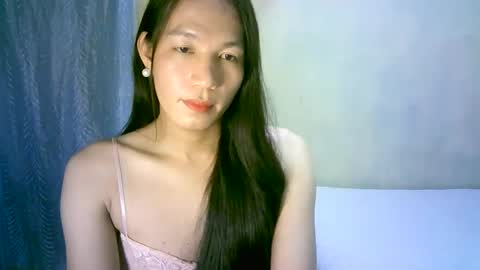 queen julia not into CHEAPGUY online show from 01/06/25, 12:57