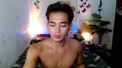 Snapshot of urpinoy_cummer chatting on 05/21/26, 02:46 urpinoy_cummer online show from 05/21/26, 02:46