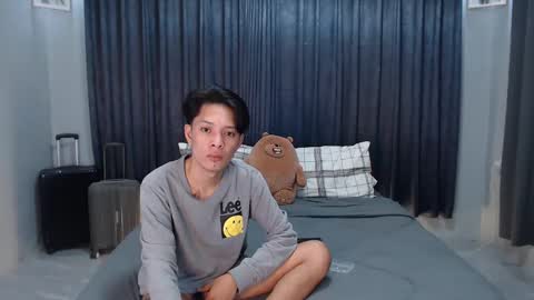 Mel online show from 02/12/25, 03:27