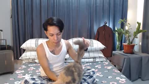 Mel online show from 02/25/25, 03:20