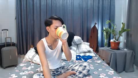 Mel online show from 02/25/25, 09:24