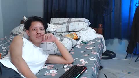 Mel online show from 02/28/25, 11:23