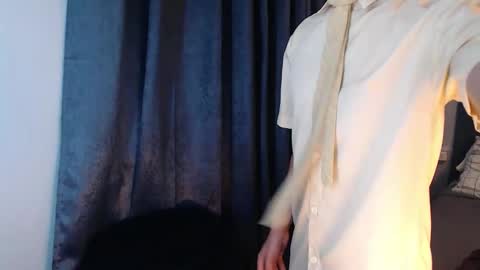 Mel online show from 09/19/25, 06:41