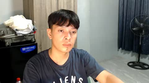Snapshot of urpinoyasianx chatting on 07/18/26, 03:16 Mel online show from 07/18/26, 03:16