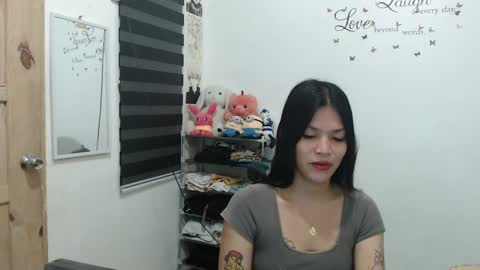 hi im kim online show from 12/29/24, 12:34