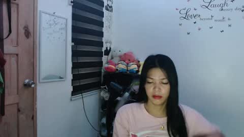 hi im kim online show from 01/28/25, 02:32
