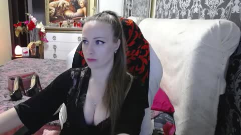 UrSecretTreasure88 online show from 05/05/26, 11:29
