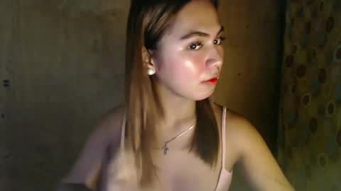 Snapshot of ursexy_cheskaxxx chatting on 12/12/24, 02:55 PRETTY CHESKA AND MITCH online show from 12/12/24, 02:55