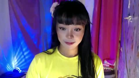 Snapshot of ursexy_debra chatting on 11/21/25, 10:47 TYRA online show from 11/21/25, 10:47