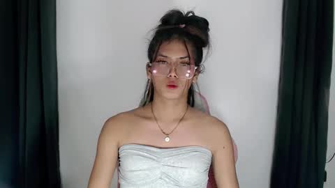 Snapshot of ursexy_diamondcum chatting on 03/01/26, 11:01 RAZ online show from 03/01/26, 11:01