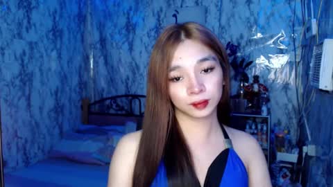 Snapshot of ursexytrans_cum chatting on 12/28/24, 06:29 Yhana online show from 12/28/24, 06:29