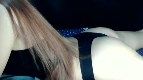 Snapshot of urskinny_girl chatting on 01/30/25, 06:00 Jane online show from 01/30/25, 06:00