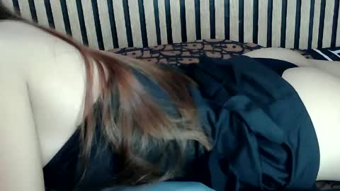 Snapshot of urskinny_girl chatting on 02/10/25, 02:59 Jane online show from 02/10/25, 02:59