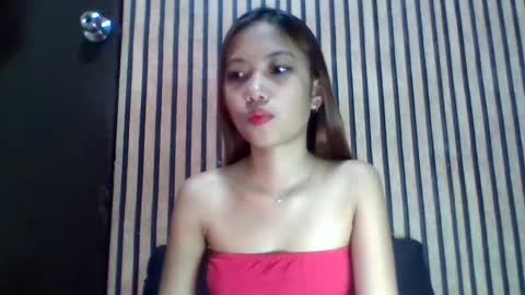 Snapshot of urskinny_girl chatting on 03/10/25, 05:50 Jane online show from 03/10/25, 05:50