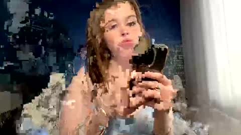 Hannah online show from 02/13/25, 11:39