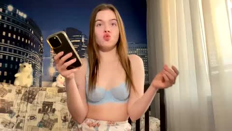 Hannah online show from 03/04/25, 12:33