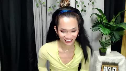 ursweet_amber7 online show from 08/01/26, 07:35