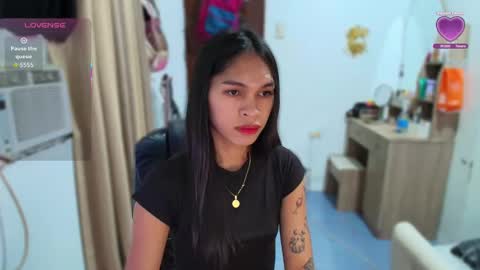 ursweet_zeviixx online show from 12/20/25, 10:22