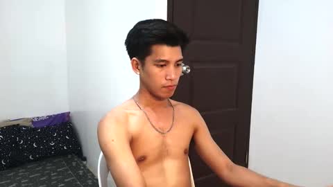 Snapshot of ursweetie_boy chatting on 03/25/26, 10:21 ursweetie_boy online show from 03/25/26, 10:21