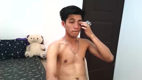 Snapshot of ursweetie_boy chatting on 03/29/26, 08:03 ursweetie_boy online show from 03/29/26, 08:03