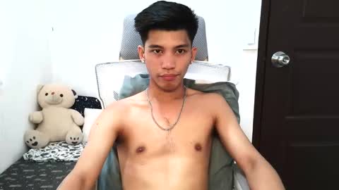 Snapshot of ursweetie_boy chatting on 04/07/26, 06:47 ursweetie_boy online show from 04/07/26, 06:47