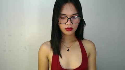 urtereshameow online show from 04/18/26, 12:09