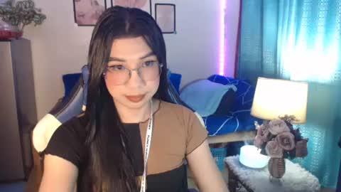 Snapshot of urwetasianprincessxx chatting on 01/06/25, 10:57 Ashley Kate Mateo Gray online show from 01/06/25, 10:57