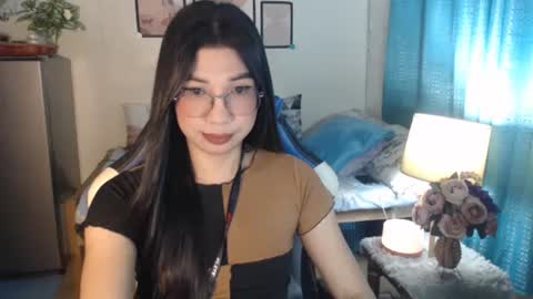 Snapshot of urwetasianprincessxx chatting on 02/04/25, 10:43 Ashley Kate Mateo Gray online show from 02/04/25, 10:43