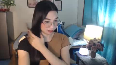 Snapshot of urwetasianprincessxx chatting on 03/05/25, 11:28 Ashley Kate Mateo Gray online show from 03/05/25, 11:28