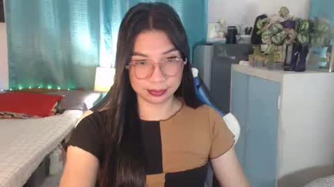 Ashley Kate Mateo Gray online show from 02/19/26, 11:06