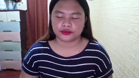 Bella Miles Olivia online show from 02/03/25, 09:52